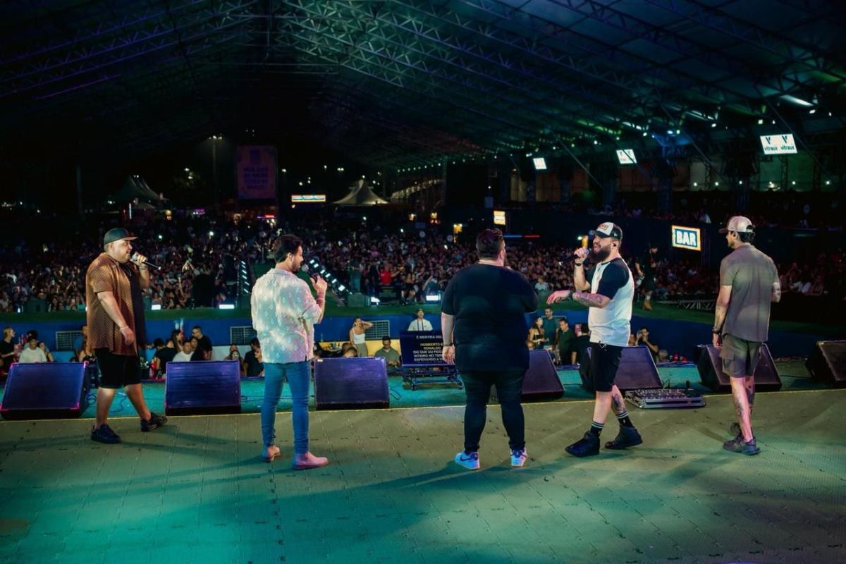 ’Cê Tá Doído Festival’ Fecha Temporada de Verão Em Praia Grande (sp) ’Cê Tá Doído Festival’ Fecha Temporada de Verão Em Praia Grande (sp)