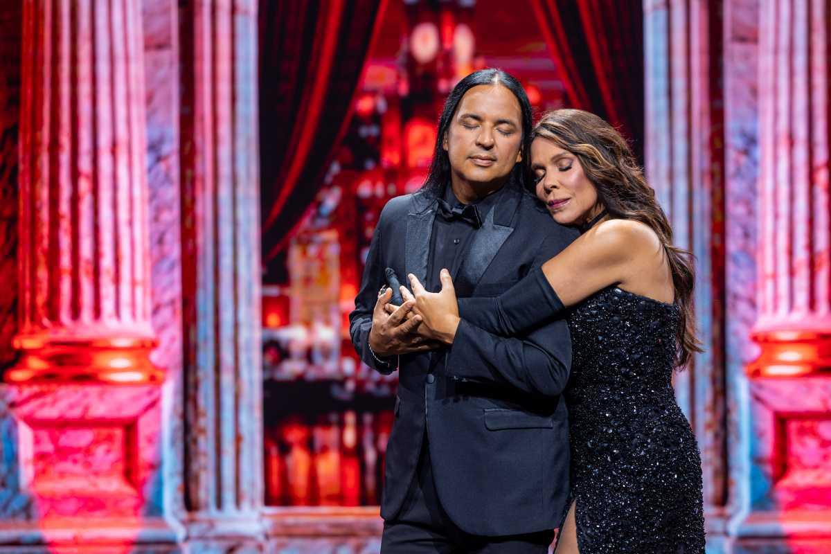 "Duas Paixões": Silvânia & Berg eternizam nova fase em gravação de DVD no Pelourinho