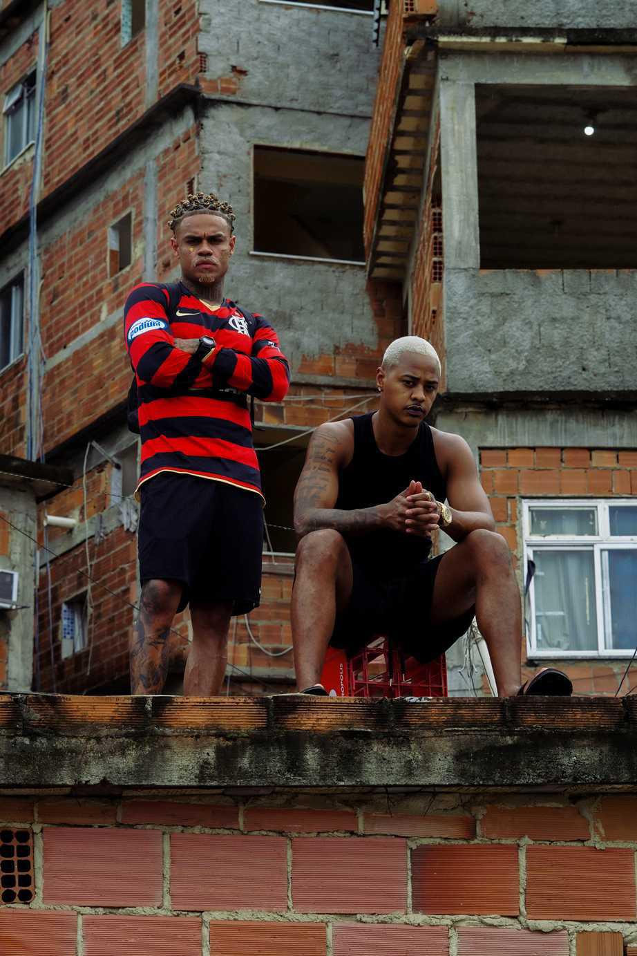 Cabelinho e TZ da Coronel lançam o álbum colaborativo “Palácio de Lona”.