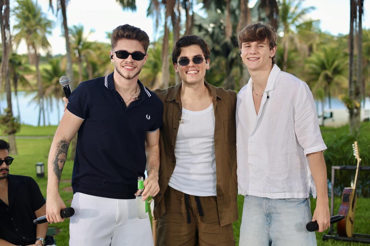 João Henrique aposta no intimismo com "Sigilinho", novo audiovisual gravado a céu aberto em Goiânia João Henrique aposta no intimismo com "Sigilinho", novo audiovisual gravado a céu aberto em Goiânia