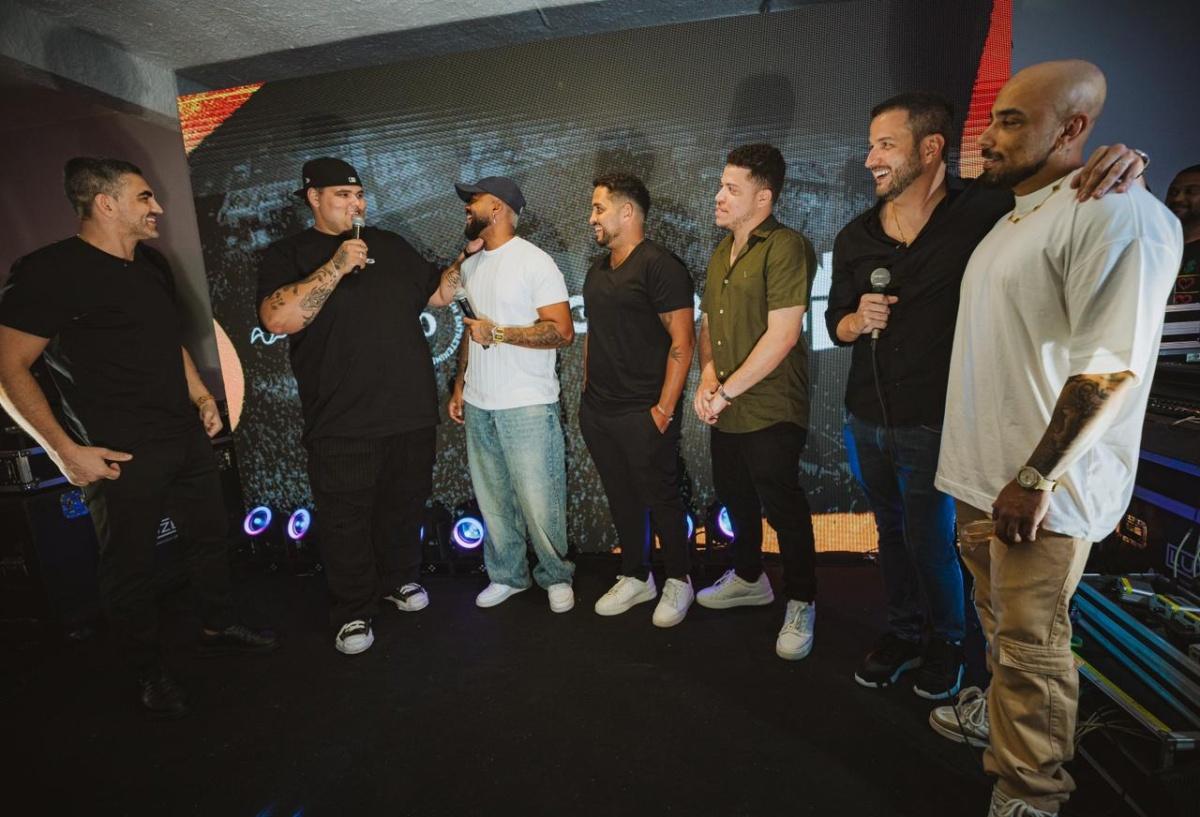 Cantor Diggo é anunciado como primeiro artista agenciado do grupo Menos é Mais Cantor Diggo é anunciado como primeiro artista agenciado do grupo Menos é Mais