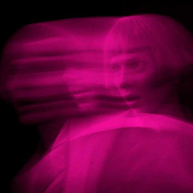 I DRINK THE LIGHT - TOMORA, AURORA, Tom Rowlands | Música, Letra e Tradução