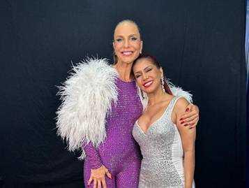 Priscila Senna, Musa do Brega, se apresenta no "Clareou", de Ivete Sangalo, neste sábado em Recife Priscila Senna, Musa do Brega, se apresenta no "Clareou", de Ivete Sangalo, neste sábado em Recife