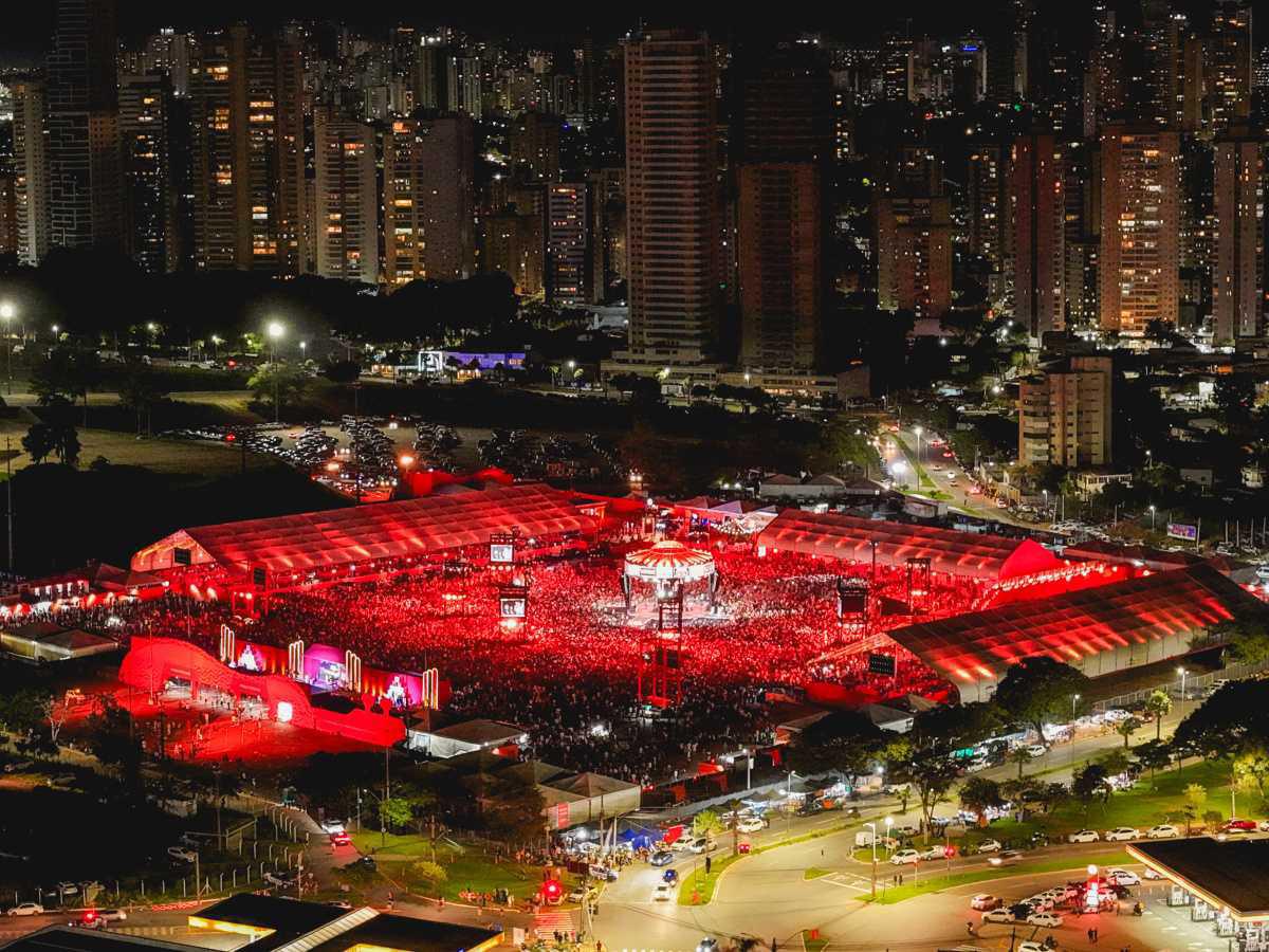 Hugo e Guilherme, com No Pelo 360, reúnem mais de 30 mil pessoas e transformam o Serra Dourada em espetáculo histórico em Goiânia Hugo e Guilherme, com No Pelo 360, reúnem mais de 30 mil pessoas e transformam o Serra Dourada em espetáculo histórico em Goiânia