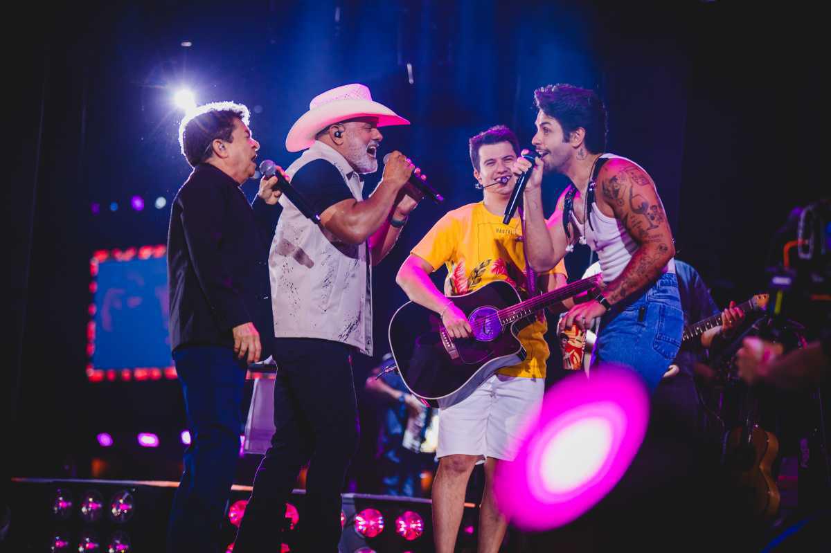 Hugo e Guilherme, com No Pelo 360, reúnem mais de 30 mil pessoas e transformam o Serra Dourada em espetáculo histórico em Goiânia Hugo e Guilherme, com No Pelo 360, reúnem mais de 30 mil pessoas e transformam o Serra Dourada em espetáculo histórico em Goiânia