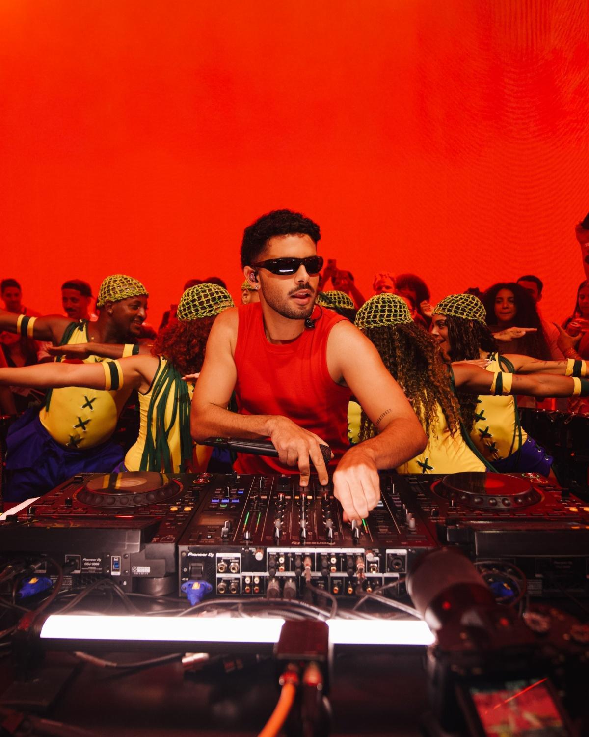 Pedro Sampaio Assina Remix da Música Tema da Copa do Mundo 2026 da Coca-cola Pedro Sampaio Assina Remix da Música Tema da Copa do Mundo 2026 da Coca-cola