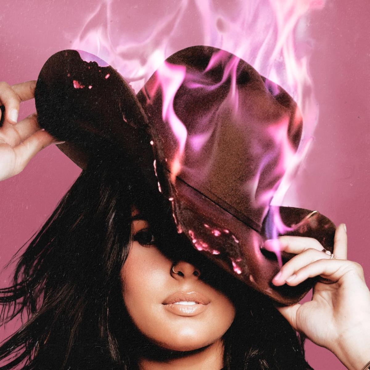 Ana Castela Revela Capa de “Fire Arena”, Seu Novo Álbum Ana Castela Revela Capa de “Fire Arena”, Seu Novo Álbum