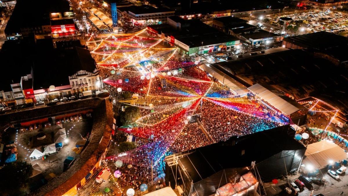 Calcinha Preta reúne mais de 23 mil pessoas em Aracaju e protagoniza um dos maiores shows do São João 2026 Calcinha Preta reúne mais de 23 mil pessoas em Aracaju e protagoniza um dos maiores shows do São João 2026