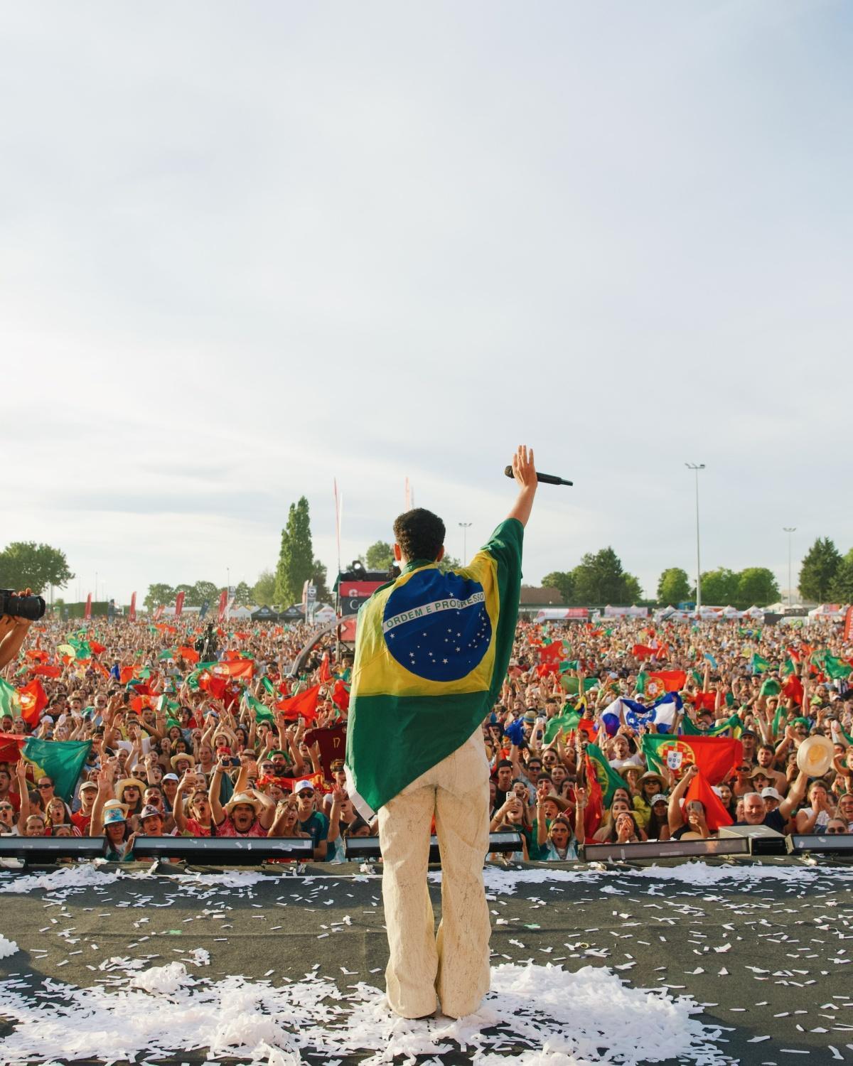 Pedro Sampaio Passa por 13 Cidades da Europa Com Tour e Segue para os Eua Com Show no Central Park Pedro Sampaio Passa por 13 Cidades da Europa Com Tour e Segue para os Eua Com Show no Central Park