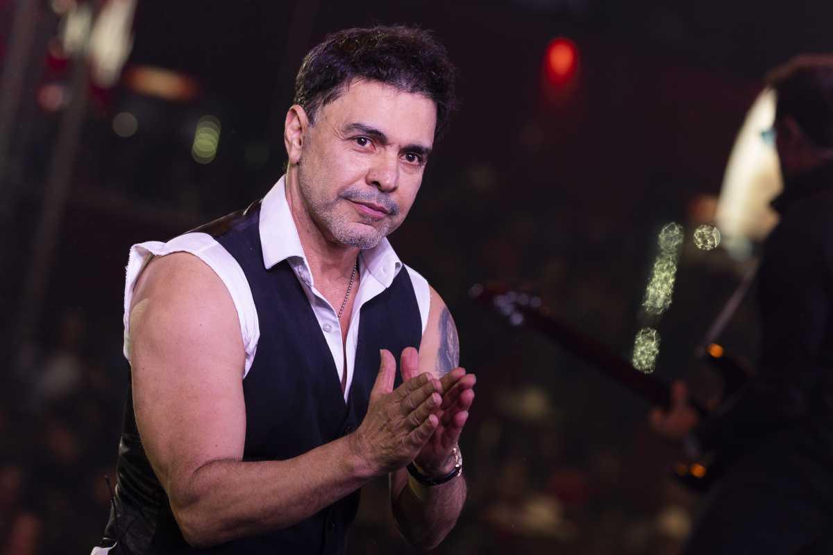 Zezé Di Camargo bate recorde e emociona fãs em quatro cidades durante maratona de shows Zezé Di Camargo bate recorde e emociona fãs em quatro cidades durante maratona de shows