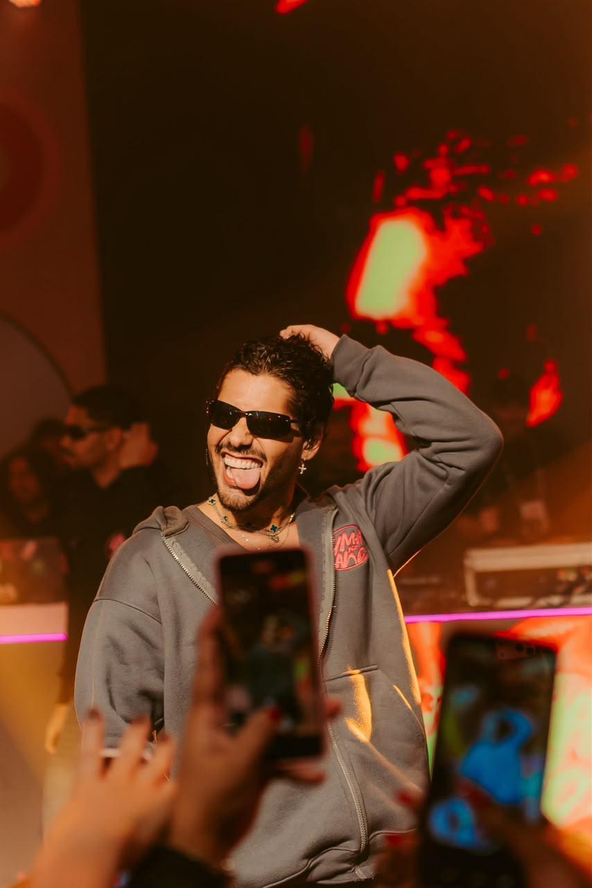 Zé Felipe leva "Uma Por Ano" para Barretos e realiza terceira edição da festa durante o maior rodeio da América Latina Zé Felipe leva "Uma Por Ano" para Barretos e realiza terceira edição da festa durante o maior rodeio da América Latina