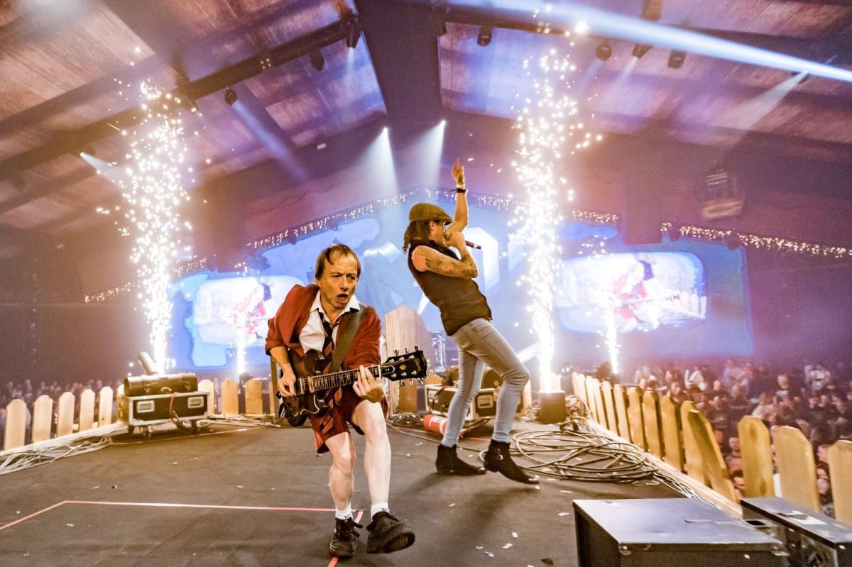 AC/DC UK desembarca em setembro no Brasil para uma grande tour por 12 cidades AC/DC UK desembarca em setembro no Brasil para uma grande tour por 12 cidades