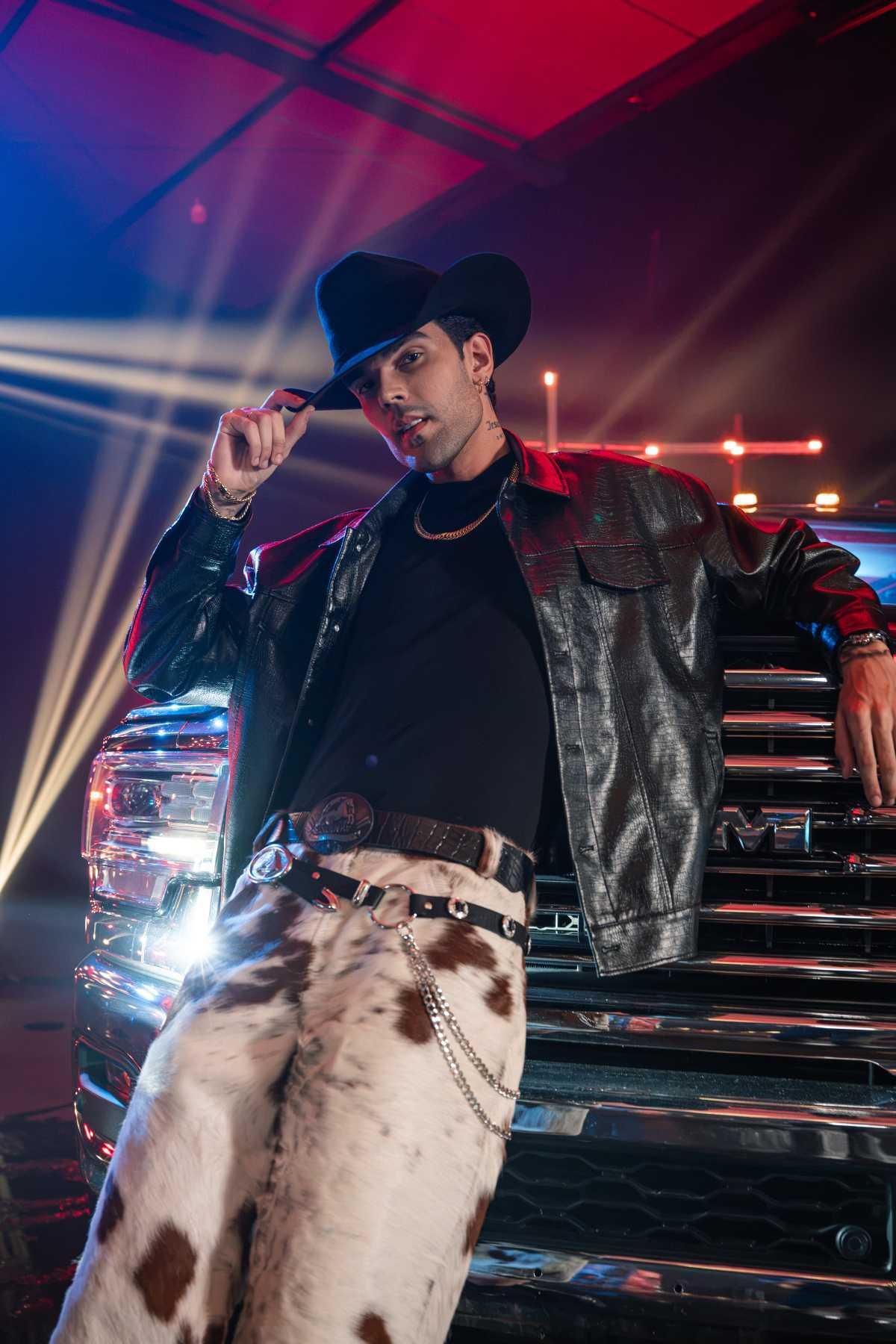 Luan Pereira grava videoclipe de "HILUX X DODGE RAM" após sucesso estrondoso nas redes Luan Pereira grava videoclipe de "HILUX X DODGE RAM" após sucesso estrondoso nas redes