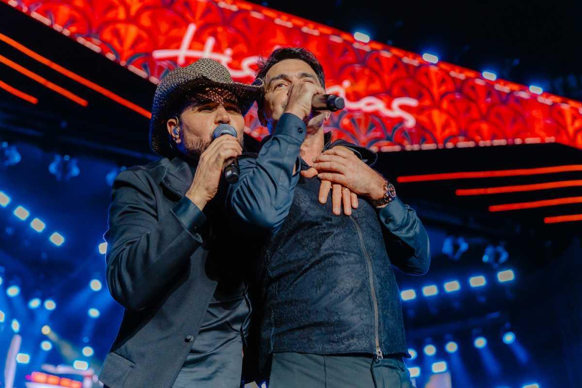 Histórias no Mineirão: ídolos sertanejos descem do palco e cantam no meio do público em BH Histórias no Mineirão: ídolos sertanejos descem do palco e cantam no meio do público em BH