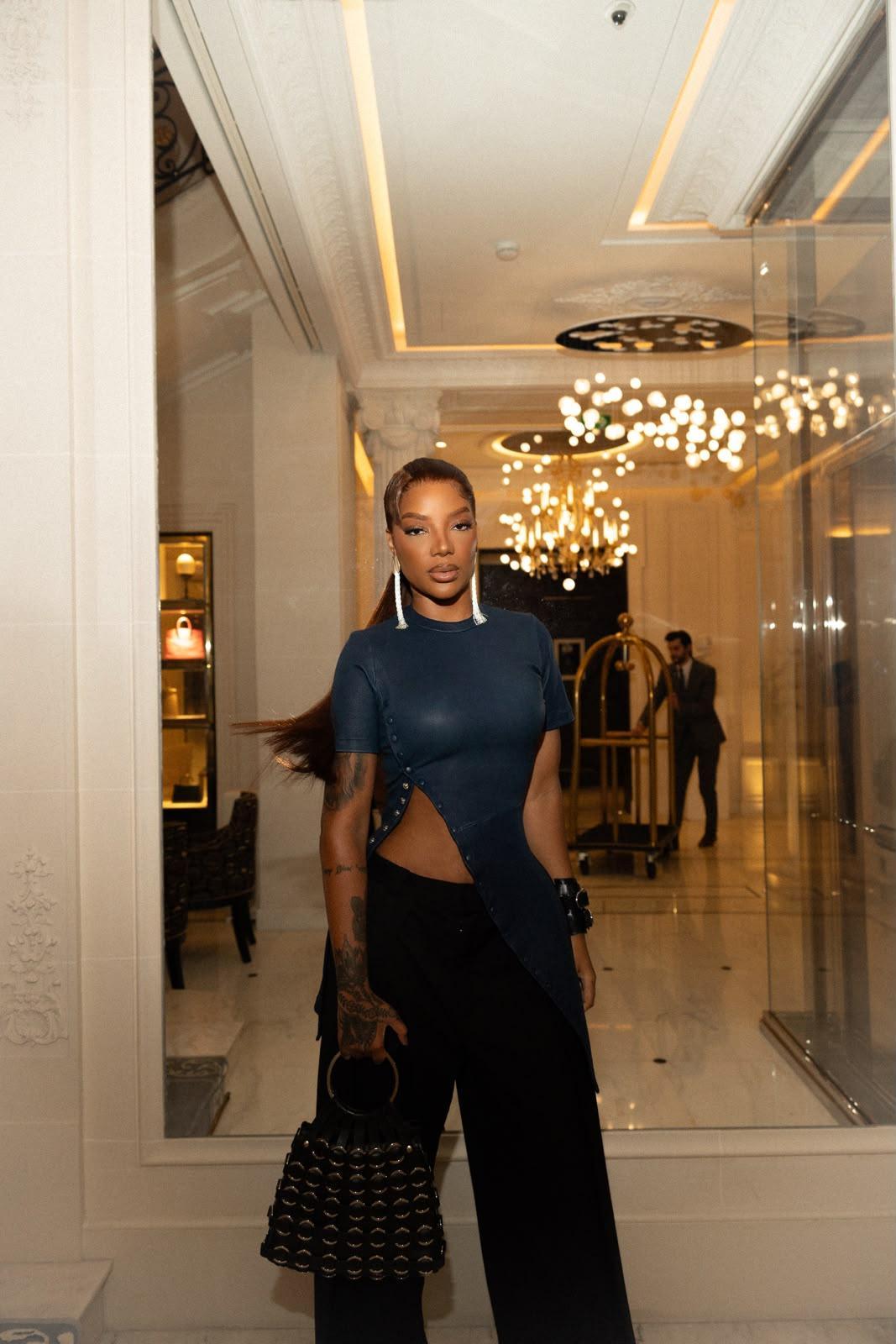 Ludmilla marca presença na Semana de Moda de Paris ao lado de grandes nomes da cena internacional Ludmilla marca presença na Semana de Moda de Paris ao lado de grandes nomes da cena internacional