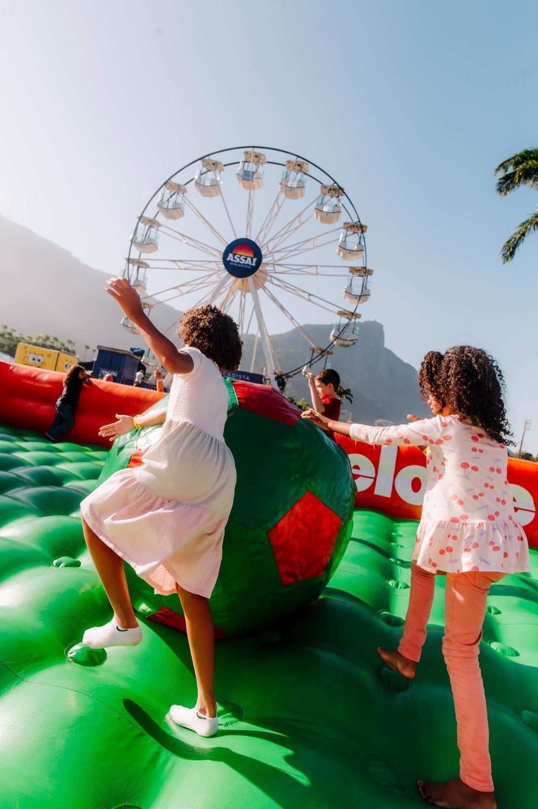 Kidzhouse começa amanhã com três dias de shows, brincadeiras e diversão gratuita no Parque Villa-Lobos para celebrar o Dia das Crianças Kidzhouse começa amanhã com três dias de shows, brincadeiras e diversão gratuita no Parque Villa-Lobos para celebrar o Dia das Crianças