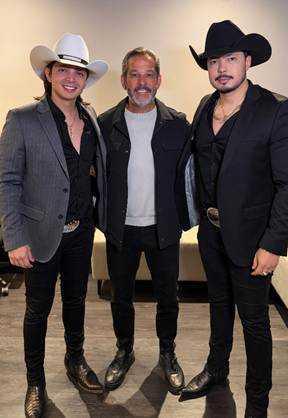 Mayck & Lyan anunciam parceria com Pedro Mota Mayck & Lyan anunciam parceria com Pedro Mota
