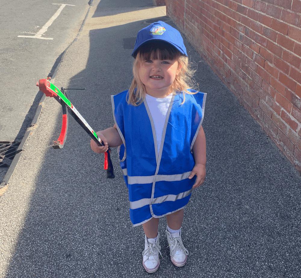 3 Year Old Alanna Keeping Felixstowe Litter-Free