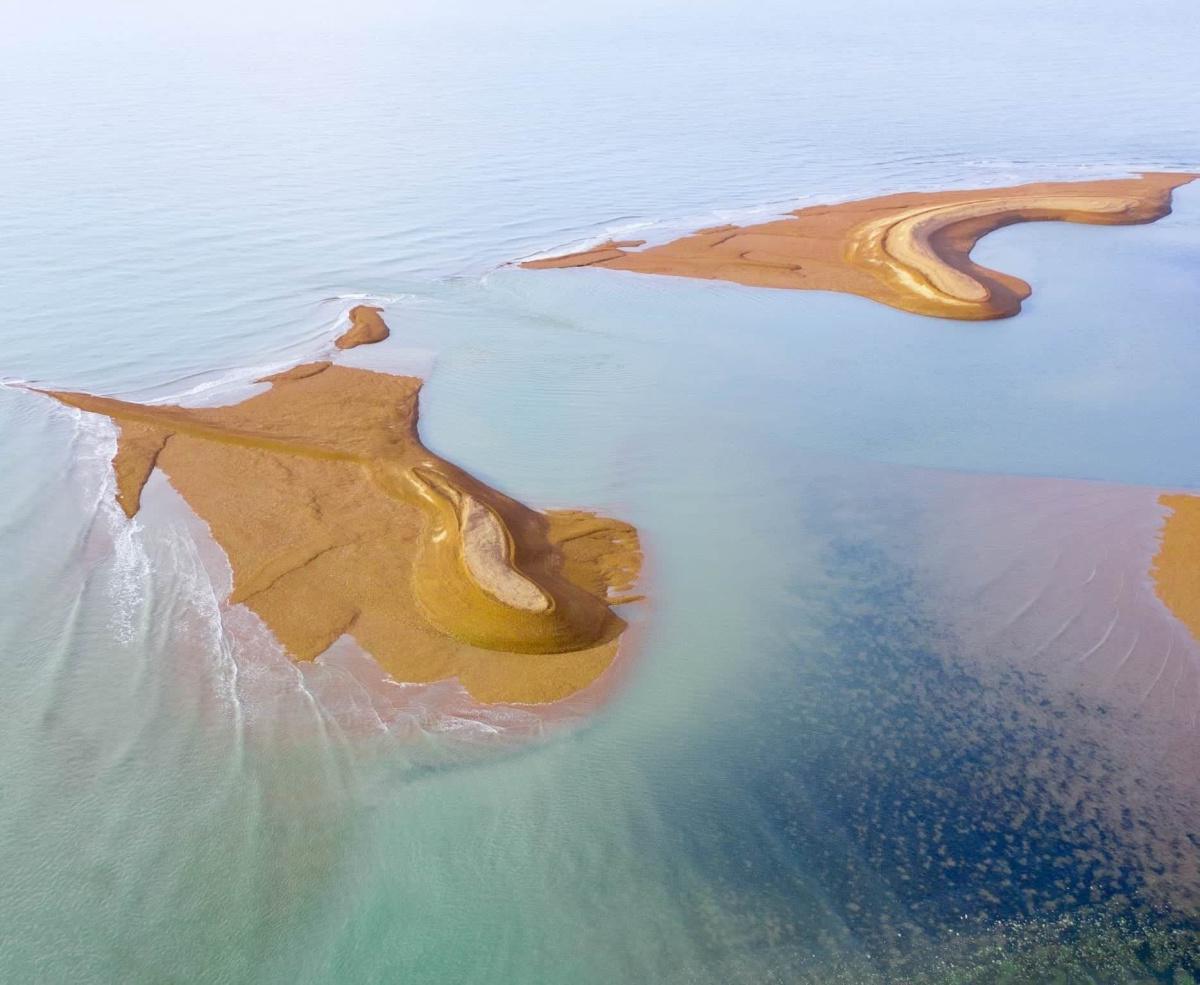 A Bird’s - Eye View of Felixstowe A Bird’s - Eye View of Felixstowe