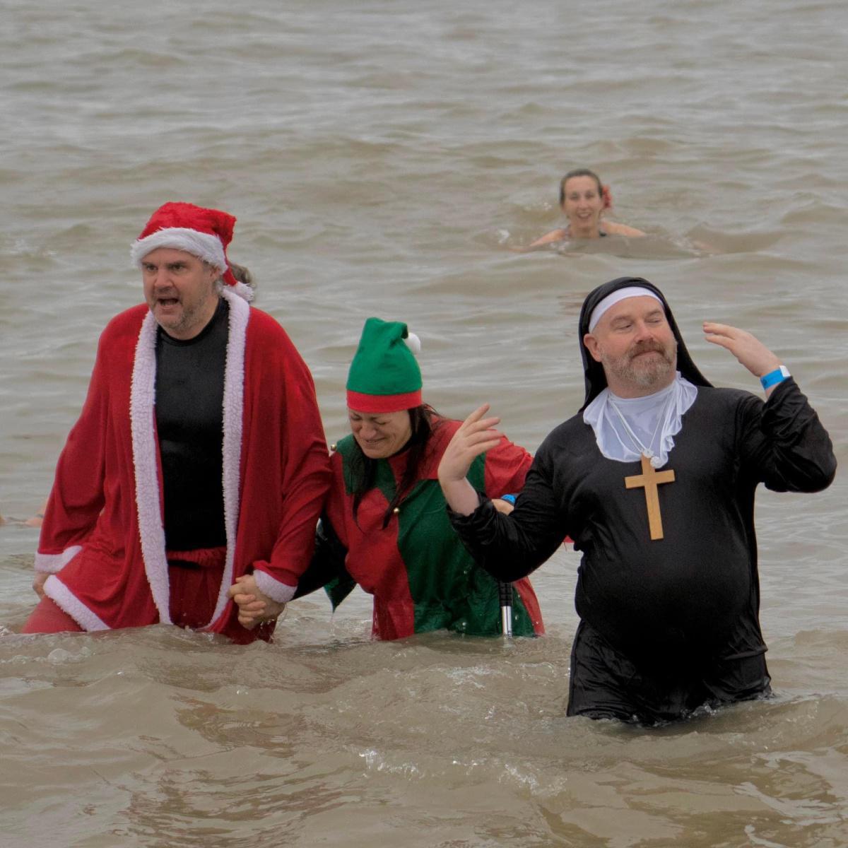 Christmas Dip Photos by Alastair Spink