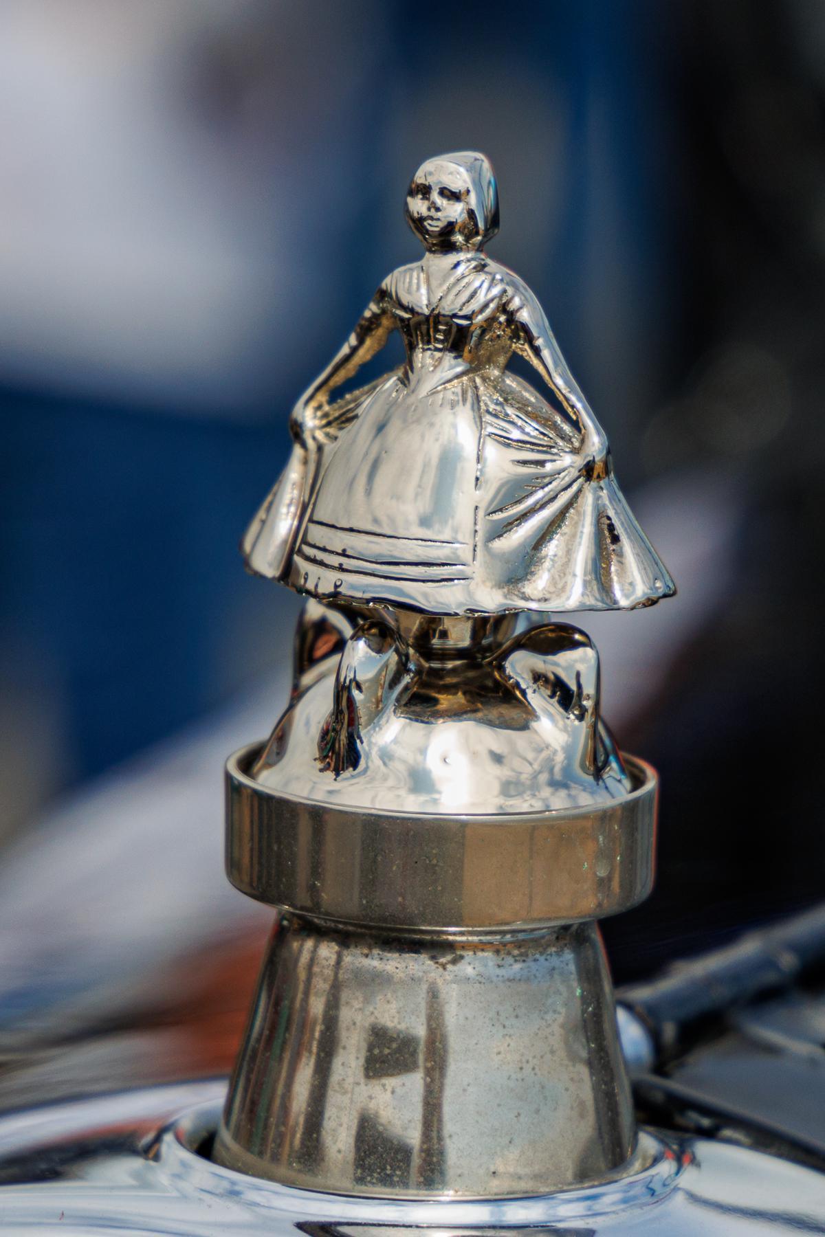 Class Vehicles by Tim Garrett-Moore Class Vehicles by Tim Garrett-Moore