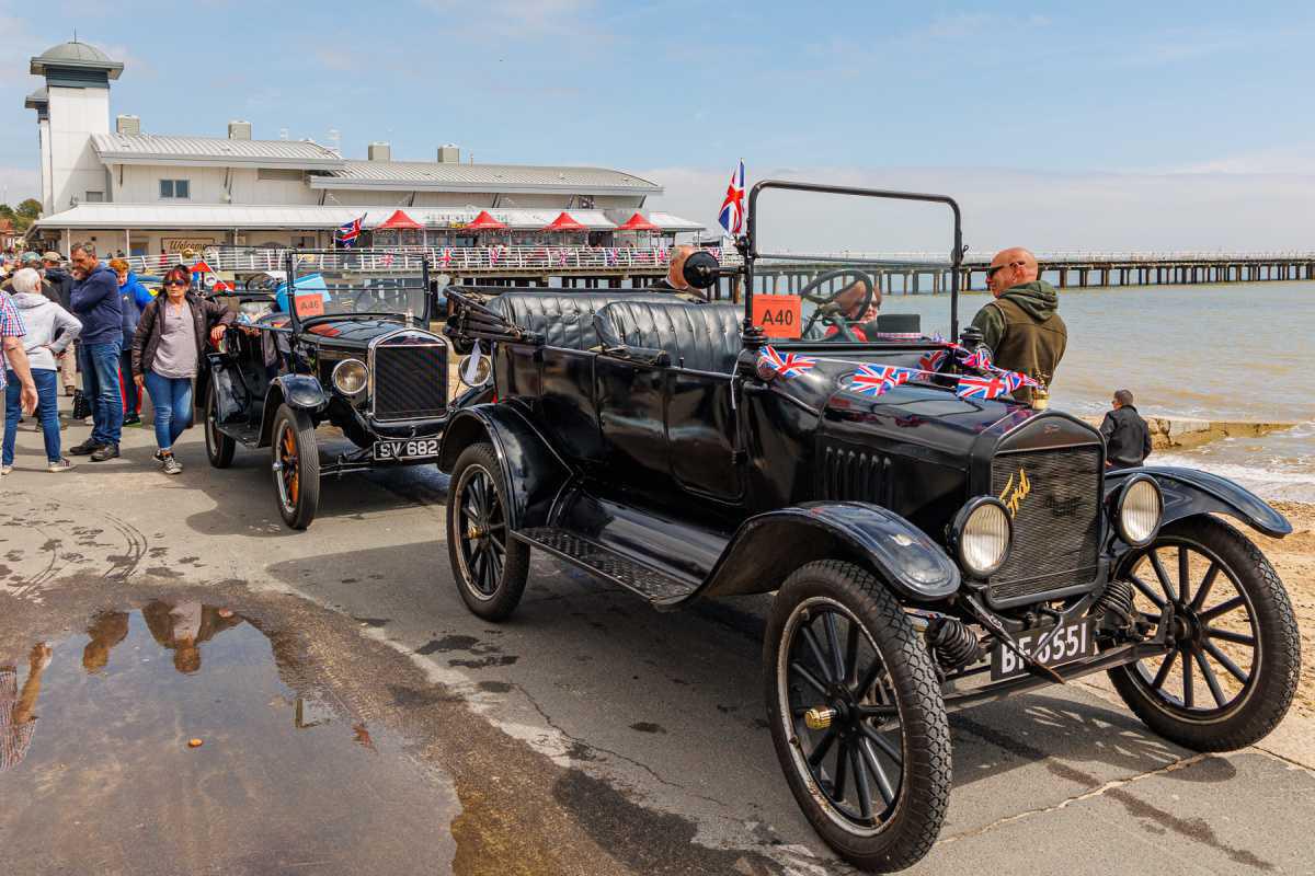 Class Vehicles by Tim Garrett-Moore Class Vehicles by Tim Garrett-Moore