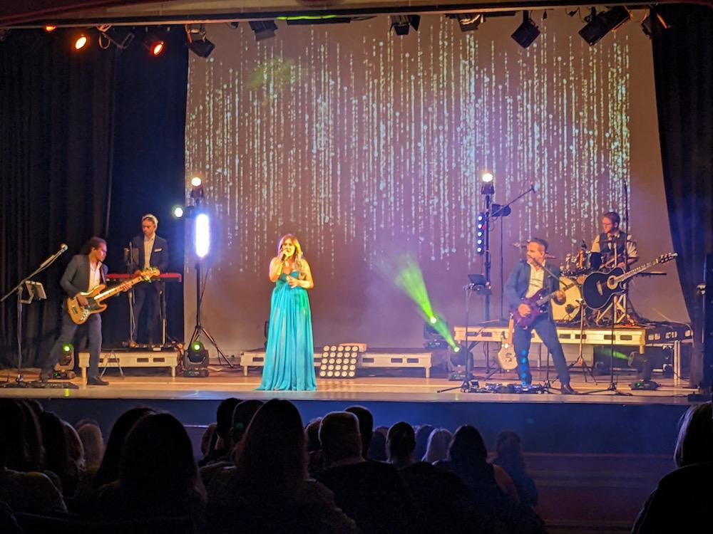 A Review of Céline Dion Tribute at the Spa Pavilion
