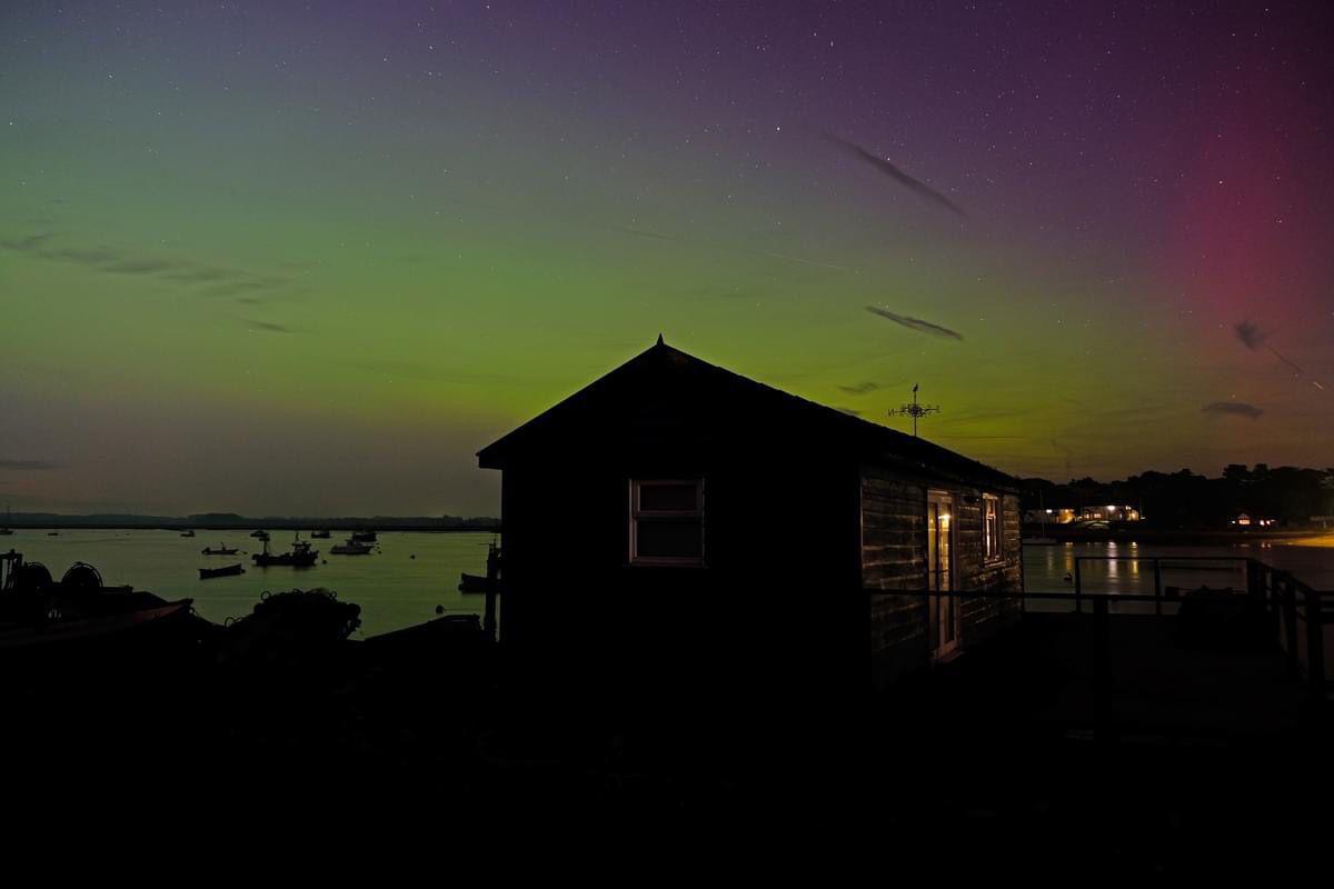 Stunning Photos of Last Night's Aurora Borealis in Felixstowe!