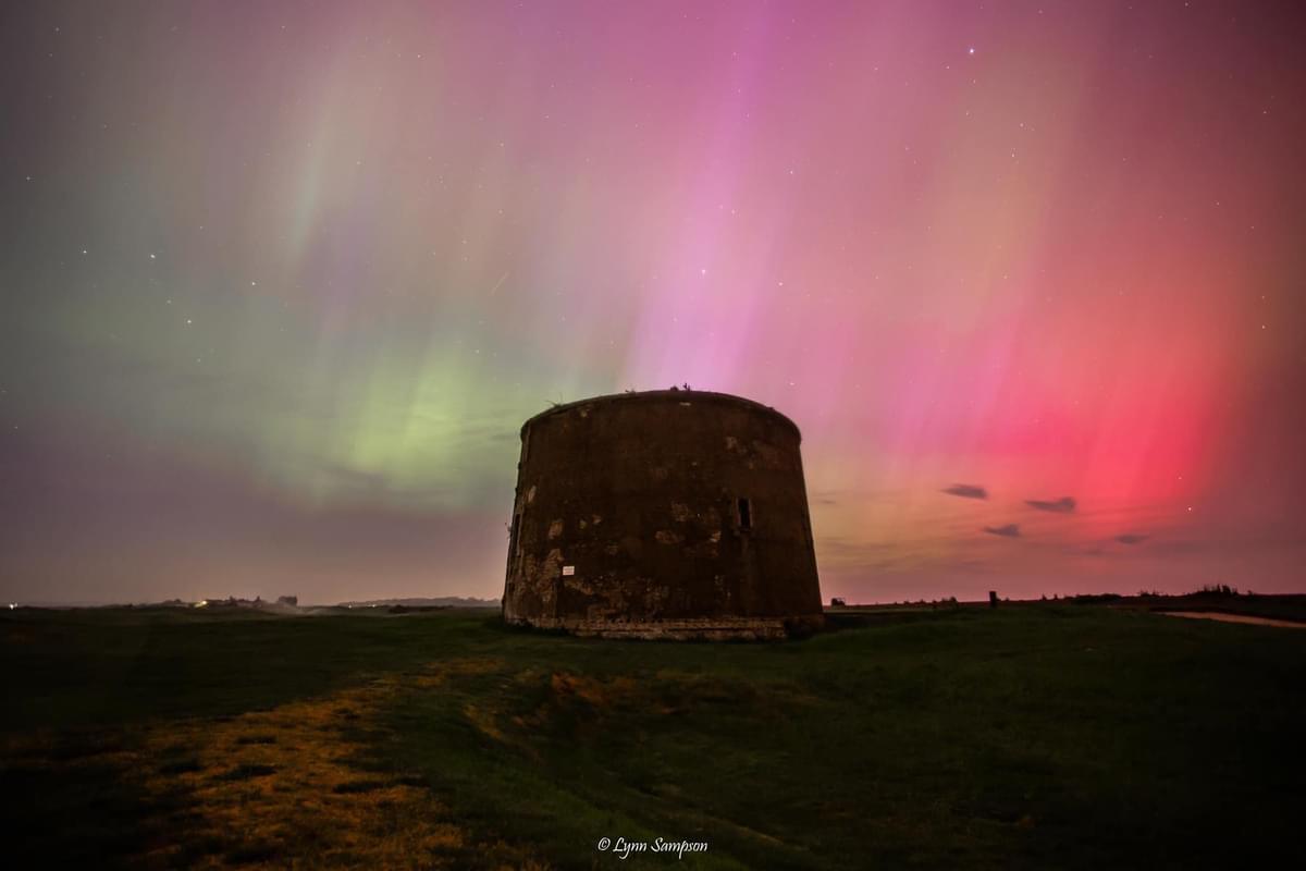 Stunning Photos of Last Night's Aurora Borealis in Felixstowe!