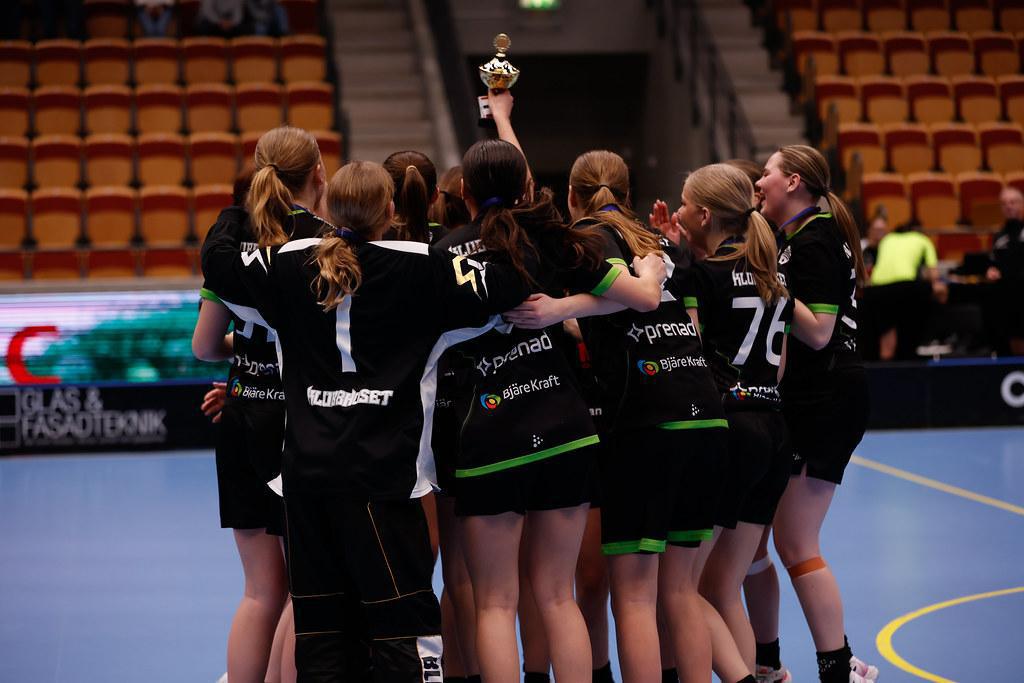 Förbereda sig inför innebandycup! 