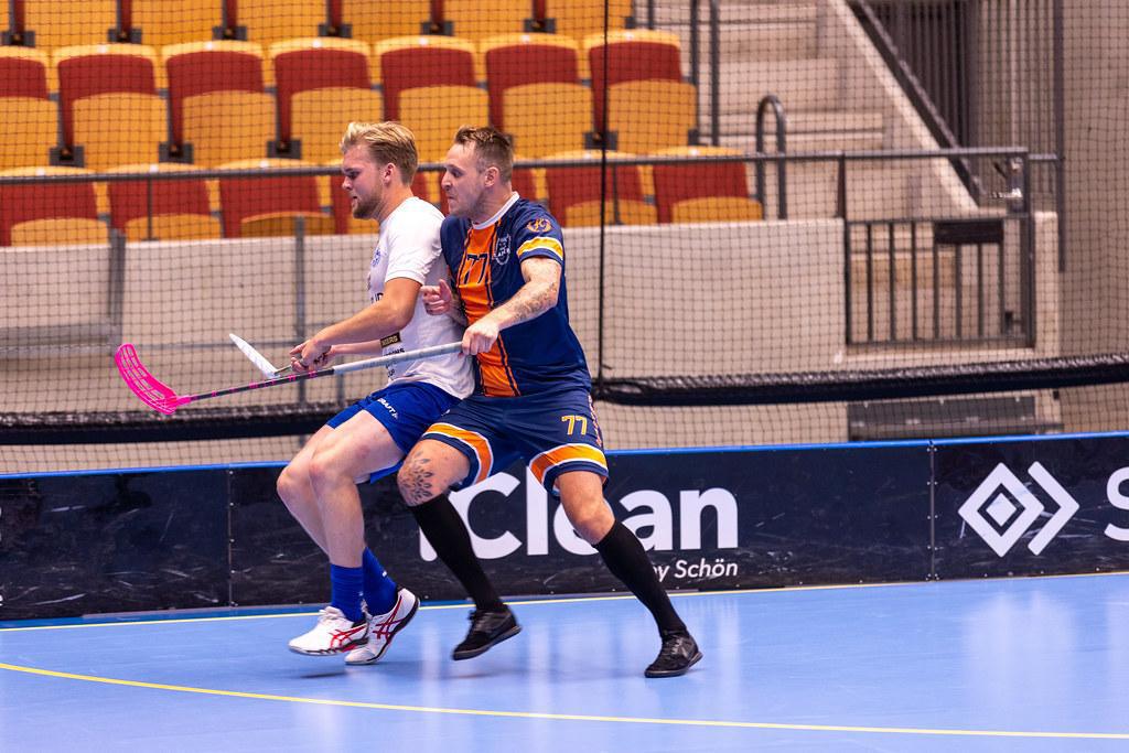 Spelarna vågar inte gå in med kroppen – så känner du igen det och så tränar du bort det