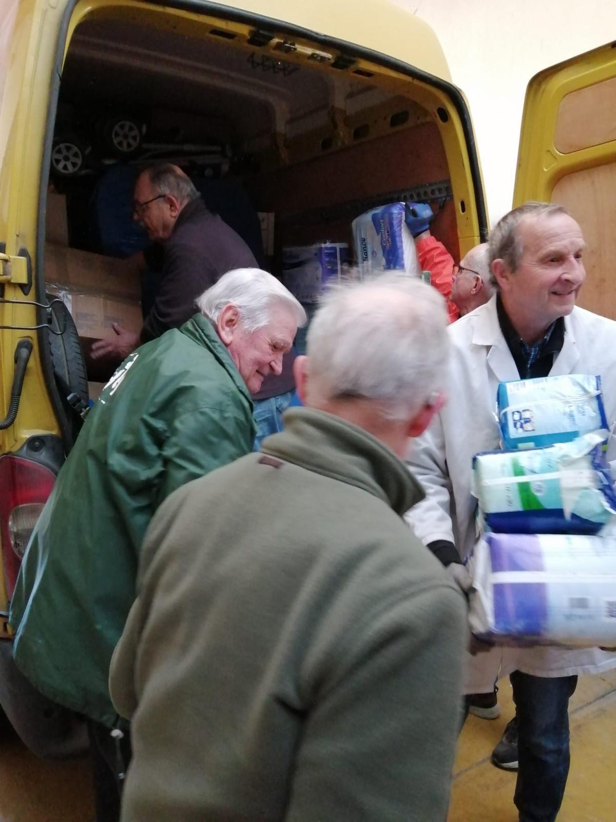 Livraison de matériel pour l'Ukraine PHI Berry - PHI Gers Livraison de matériel pour l'Ukraine PHI Berry - PHI Gers