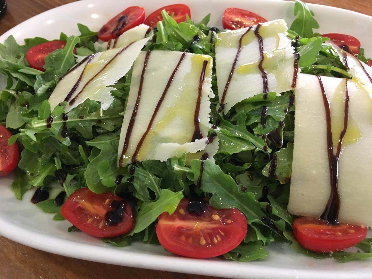 Insalata di rucula e parmigiano