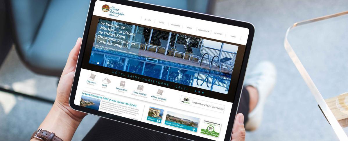 L'Hôtel Saint Christophe à Calvi : nouveau site internet et toujours la plus belle vue sur la mer