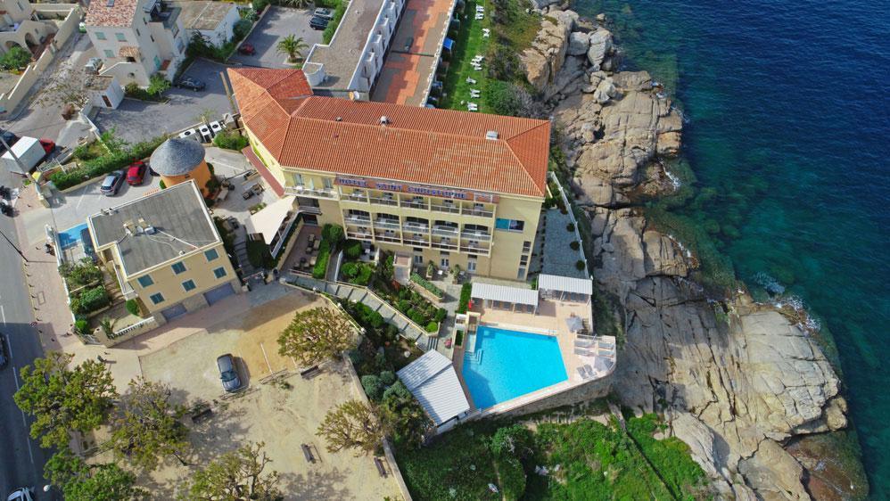 L'Hôtel Saint Christophe à Calvi : nouveau site internet et toujours la plus belle vue sur la mer