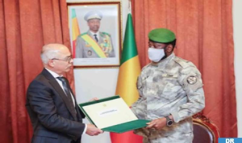 Mali: Le Président de la transition reçoit M. Chakib Benmoussa, porteur d'un message de SM le Roi   