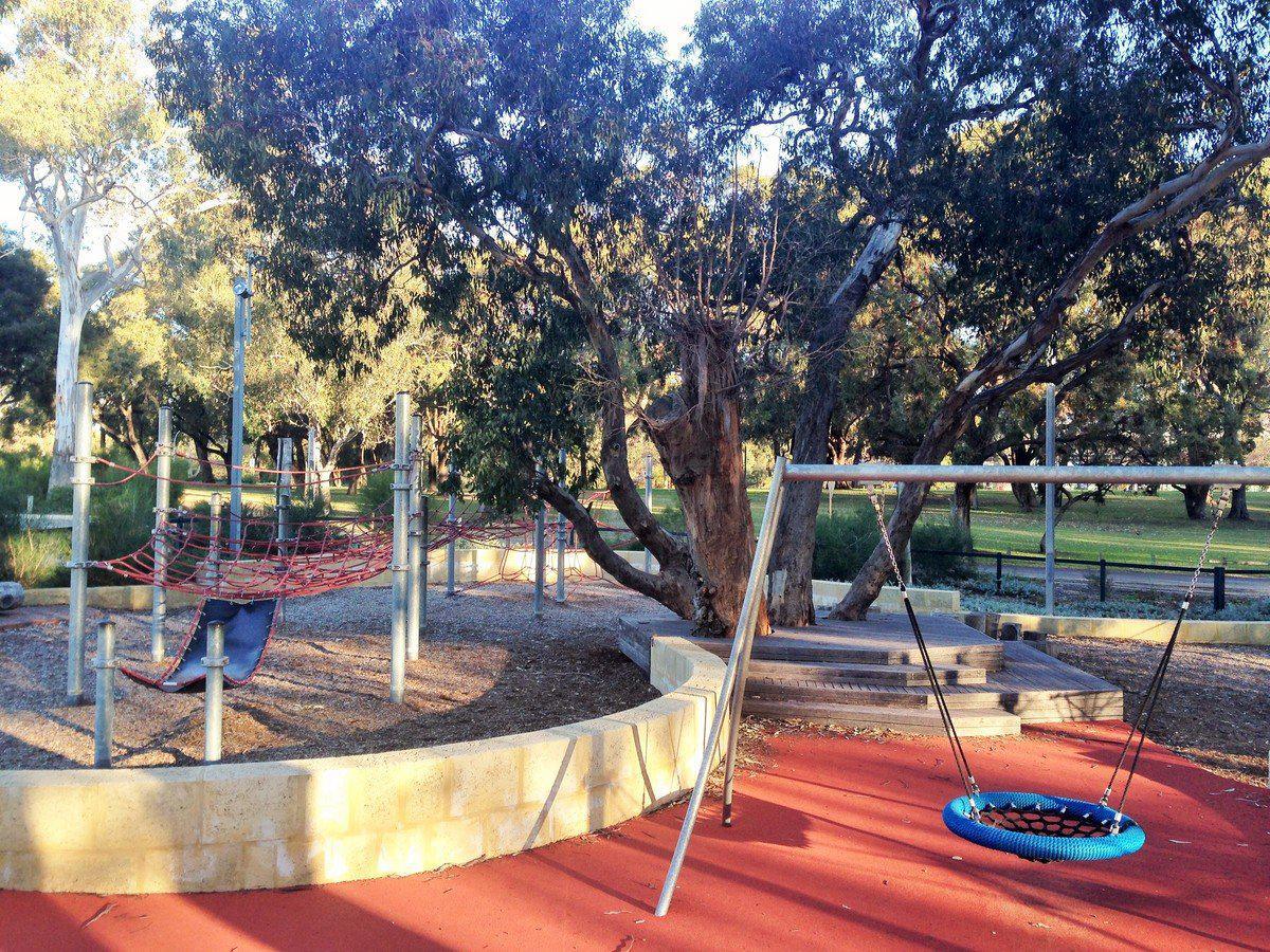 Perry Lakes Playground