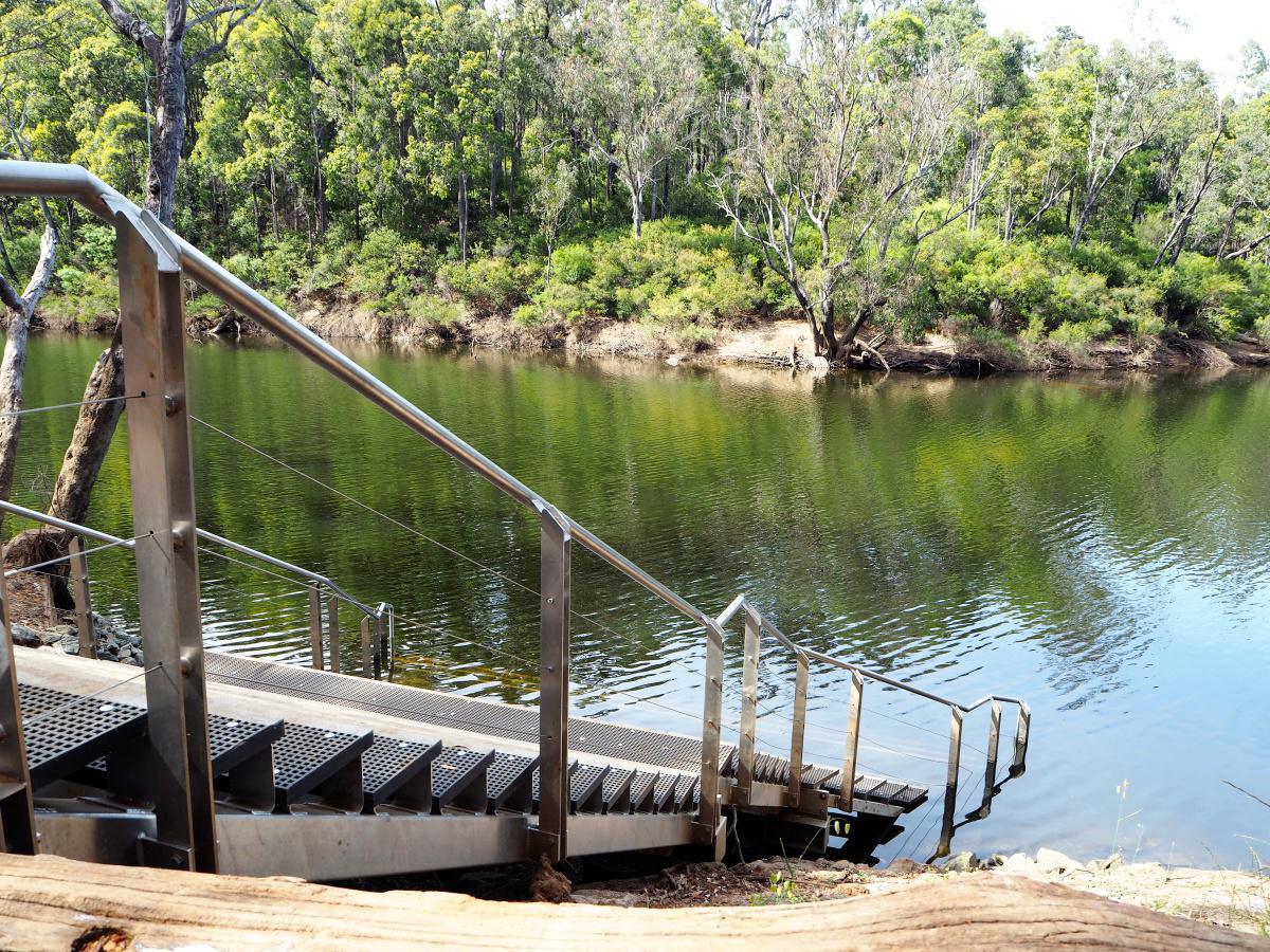 Dwaarlindjirraap (Lane Poole Reserve) Dwaarlindjirraap (Lane Poole Reserve)