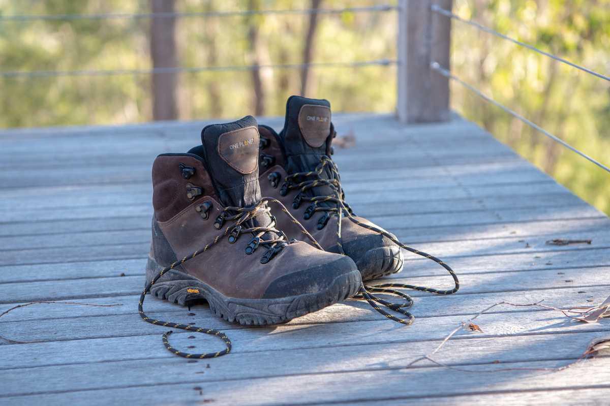 Camp and Hike (Jabitj Trail)