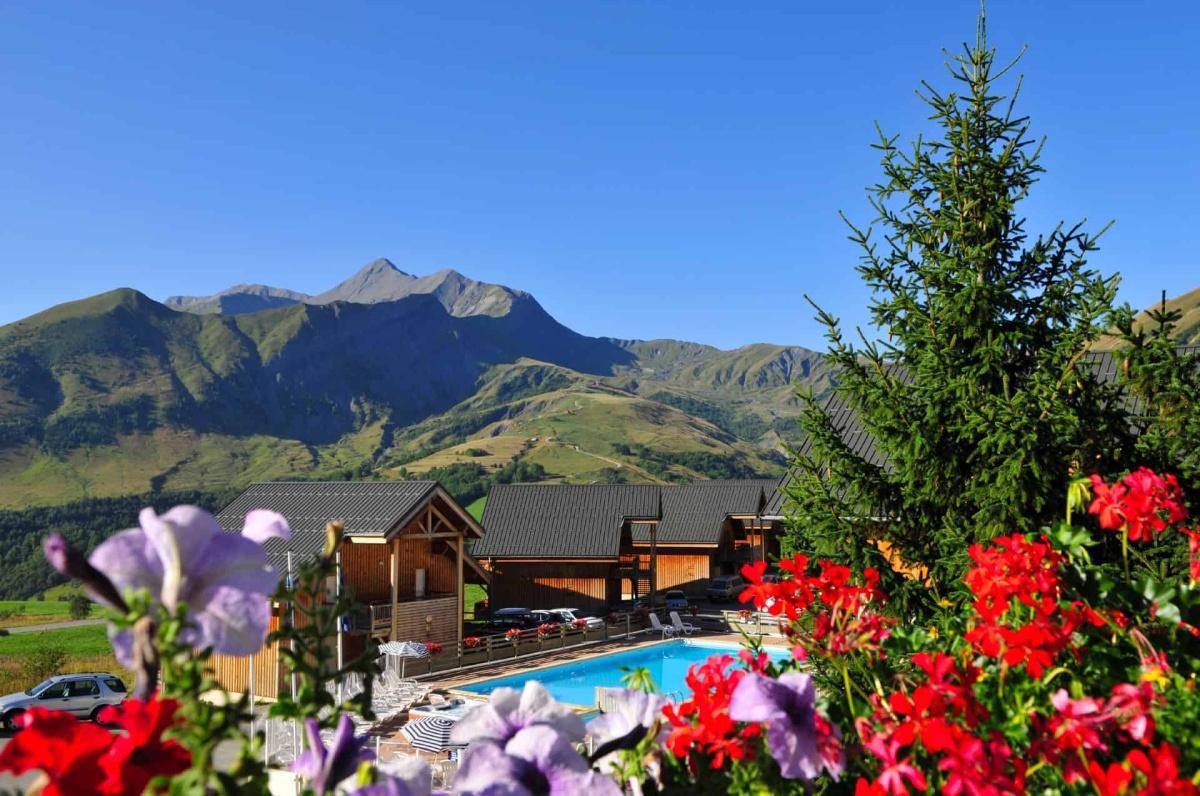 ST JEAN D'ARVES : Les Marmottes (Savoie) ST JEAN D'ARVES : Les Marmottes (Savoie)