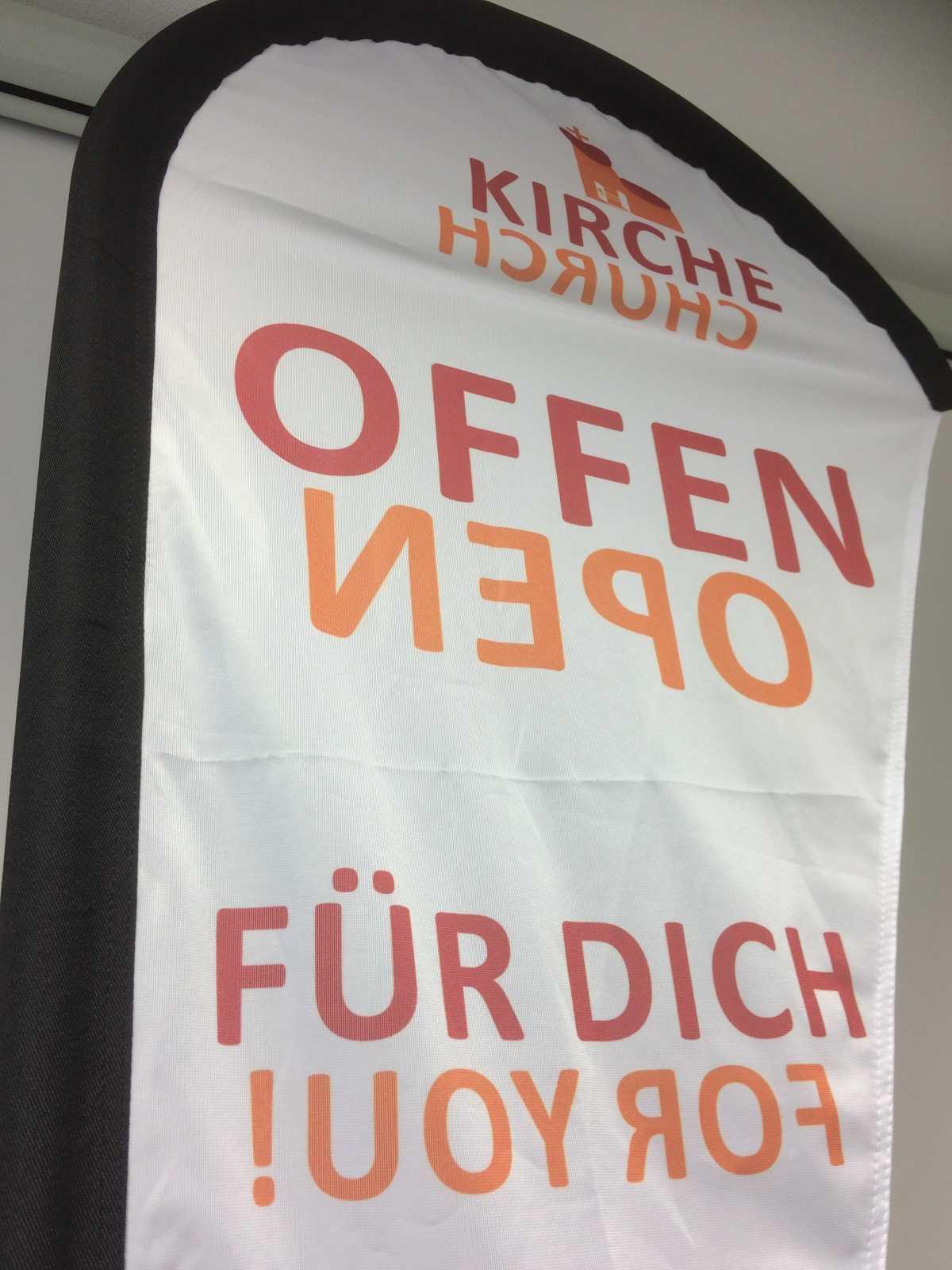 Ruprechtskirche (HU): Tér a Ruprechtskirche előtt: Emlékezés és Remény – A Békesség Jele Bécsben
