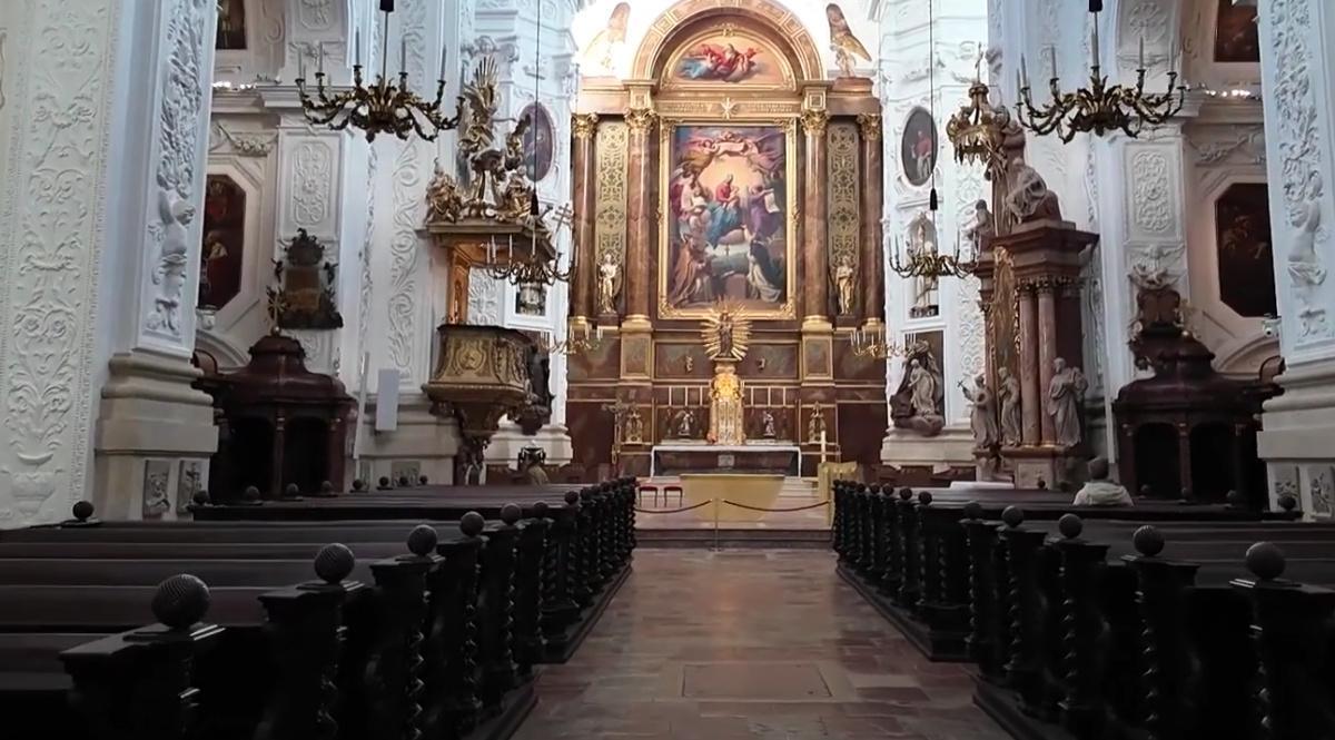 Dominikanerkirche Maria Rotunda (HU): Domonkos templom Maria Rotunda: Találkozás Istennel