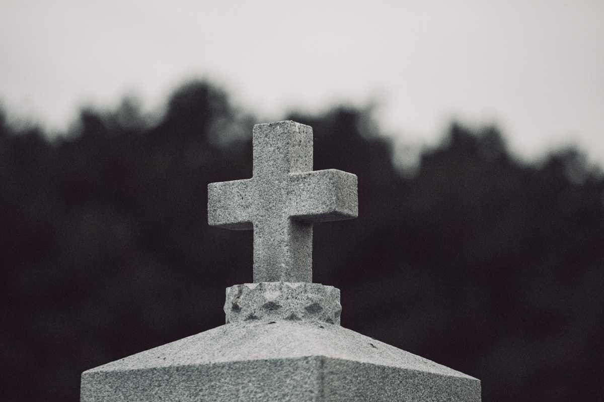 An Orten letzter Ruhe vorbei kommend ... An Orten letzter Ruhe vorbei kommend ...