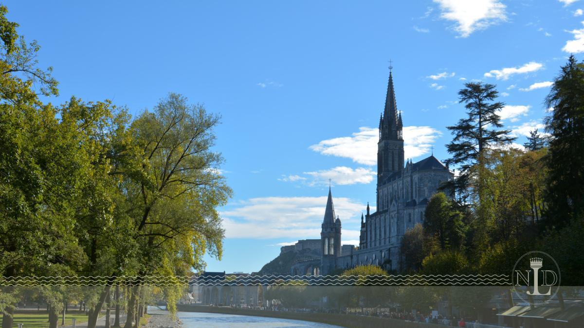 Willkommen bei der Lourdes-Grotte von St. Paul PAHO, bei Bernadette, ...! Willkommen bei der Lourdes-Grotte von St. Paul PAHO, bei Bernadette, ...!