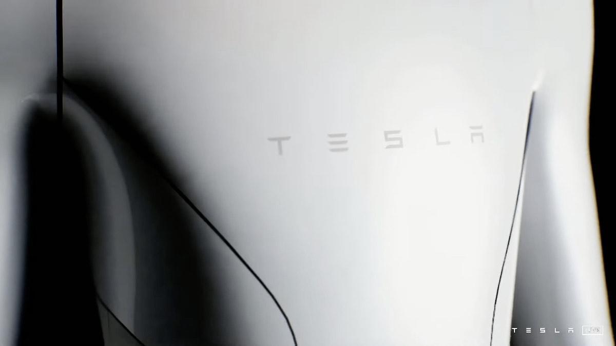 Илон Маск анонсировал антропоморфного робота Tesla Bot. Его представят в 2022 году