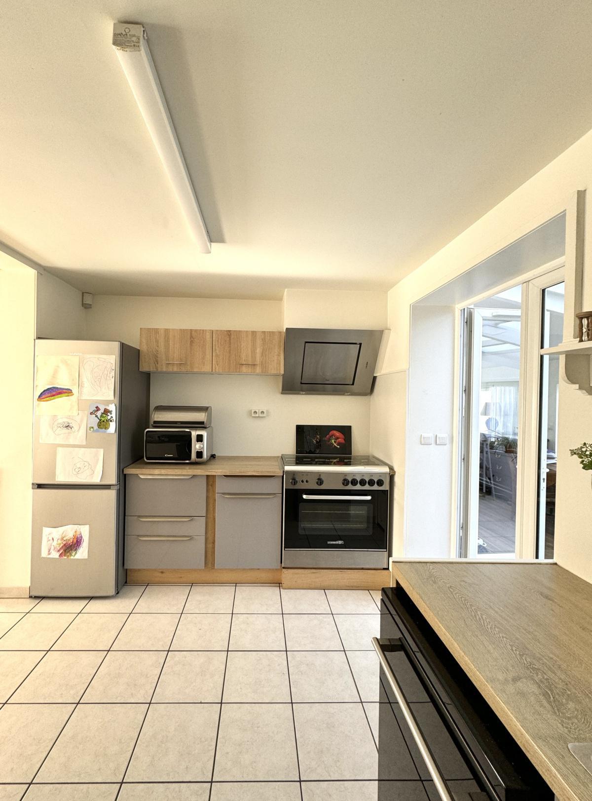 *SOUS OFFRE* Semi ind. rénovée 3ch jardin garage 325 000€ FAI