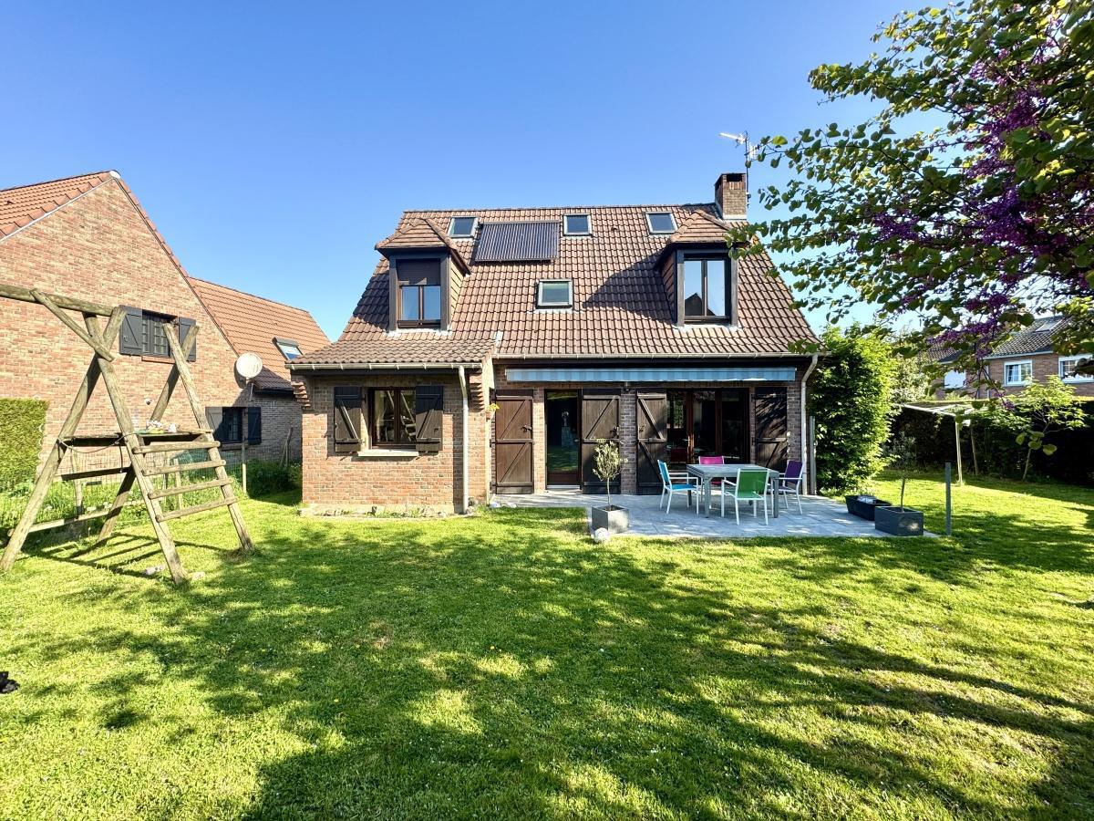 individuelle 4ch + combles jardin garage 435 000 Euros