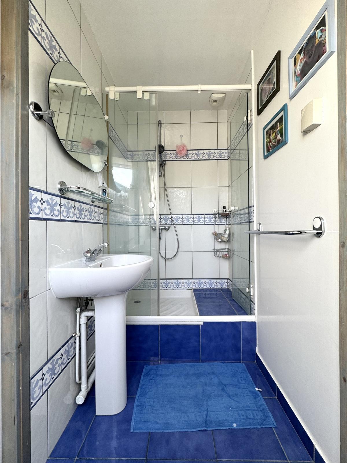 individuelle 4ch + combles jardin garage 435 000 Euros
