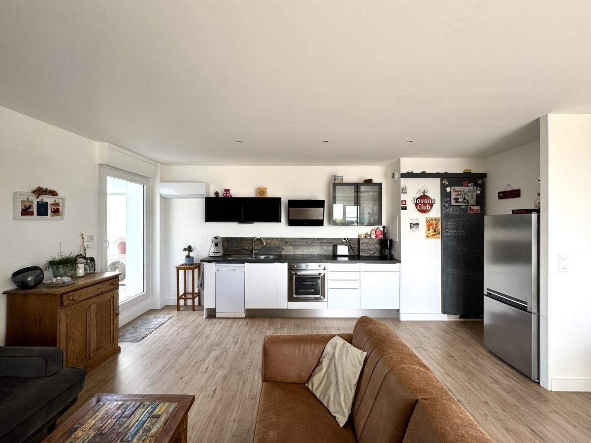 T3 de 66m2 : 2 terrasses, garage et parking 280 000 Euros FAI