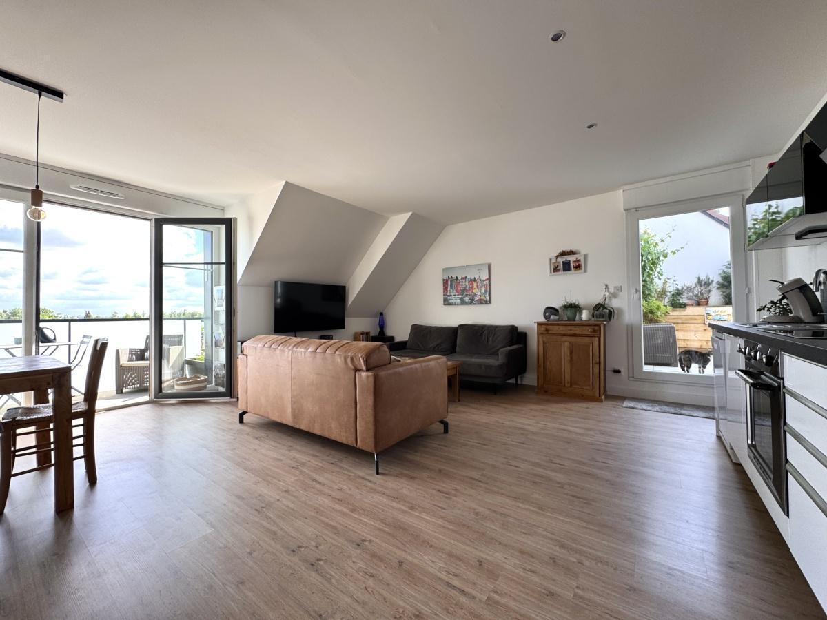 T3 de 66m2 : 2 terrasses, garage et parking 280 000 Euros FAI